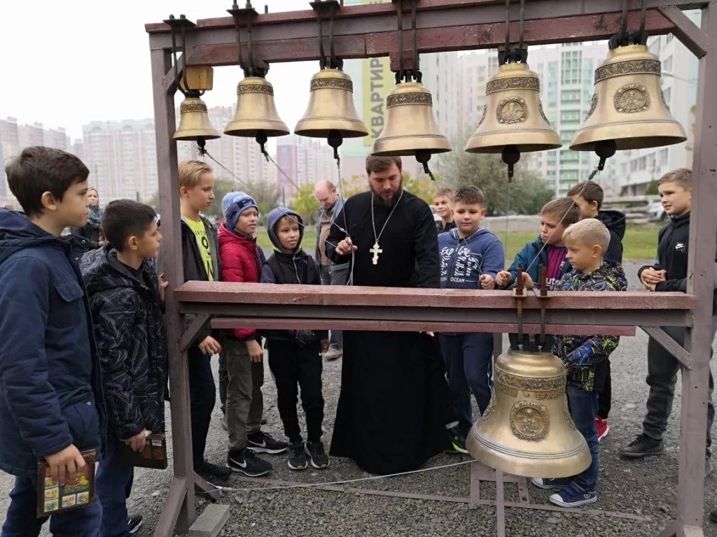 Юные футболисты микрорайона "Левенцовский" посетили наш храм