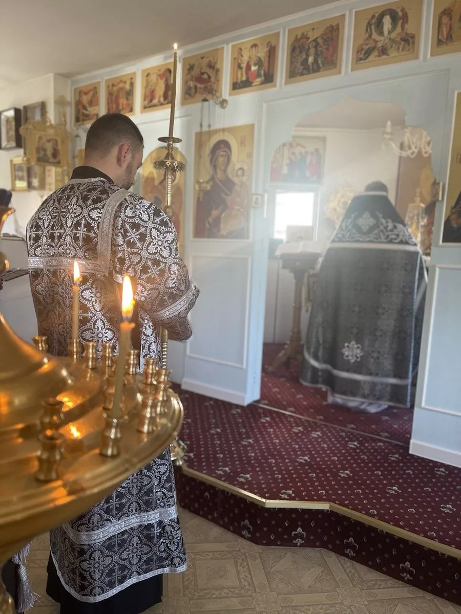 Вынос Плащаницы и Чин погребения (Великая пятница, 18.04.2025)