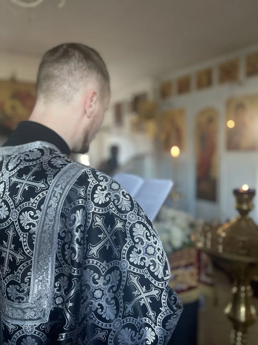 Вынос Плащаницы и Чин погребения (Великая пятница, 18.04.2025)