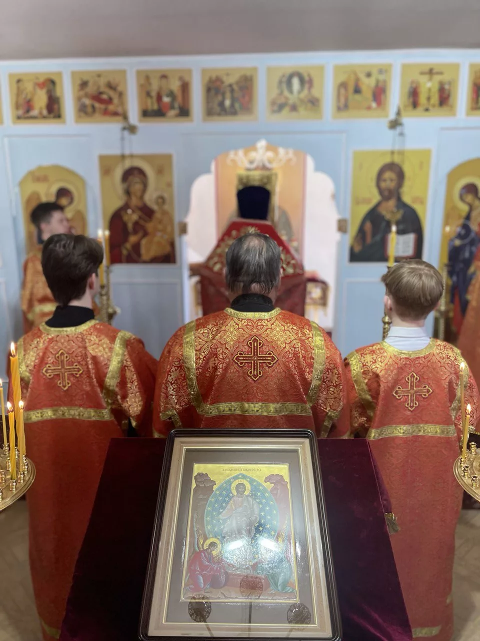 Светлая Седмица: крестные ходы и раздача артоса