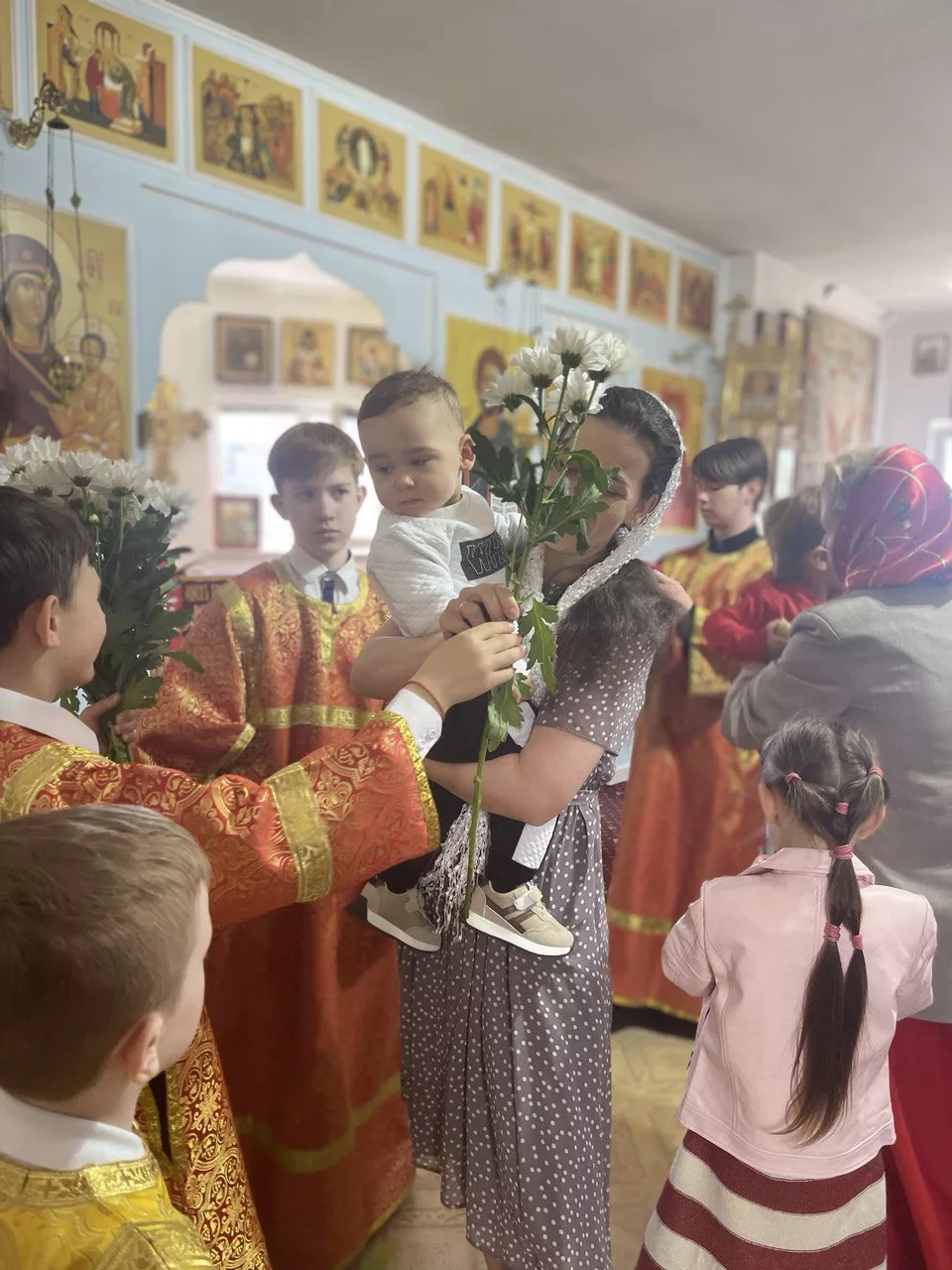 Неделя святых жен-мироносиц (04.05.2025): праздник верности и любви