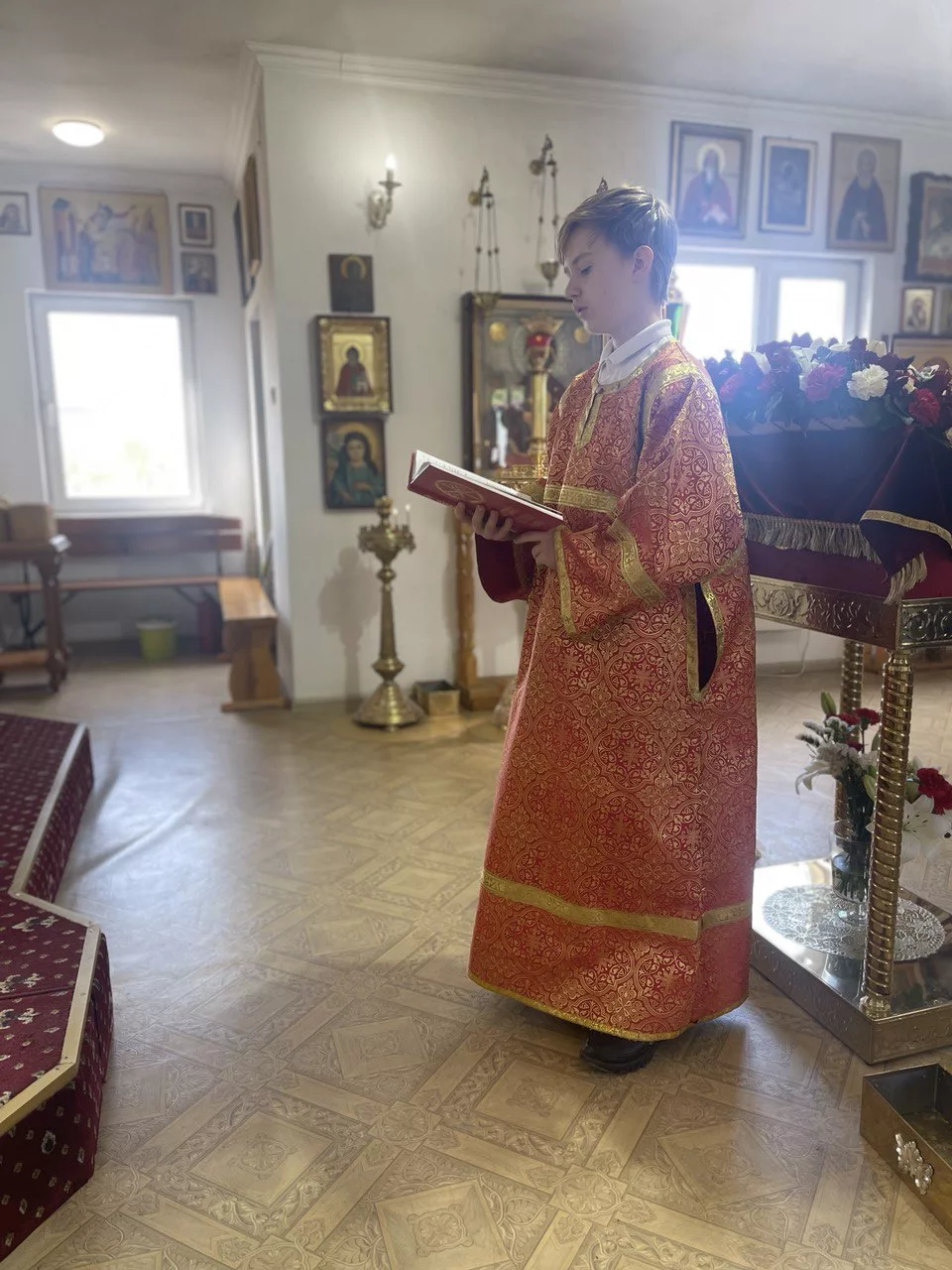 Светлая Седмица: крестные ходы и раздача артоса