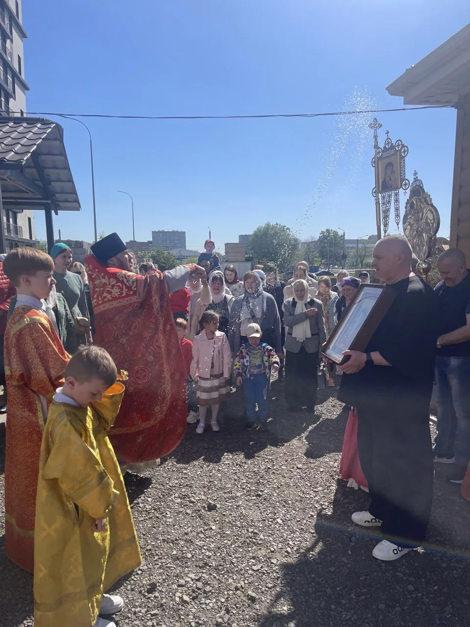 Неделя святых жен-мироносиц (04.05.2025): праздник верности и любви