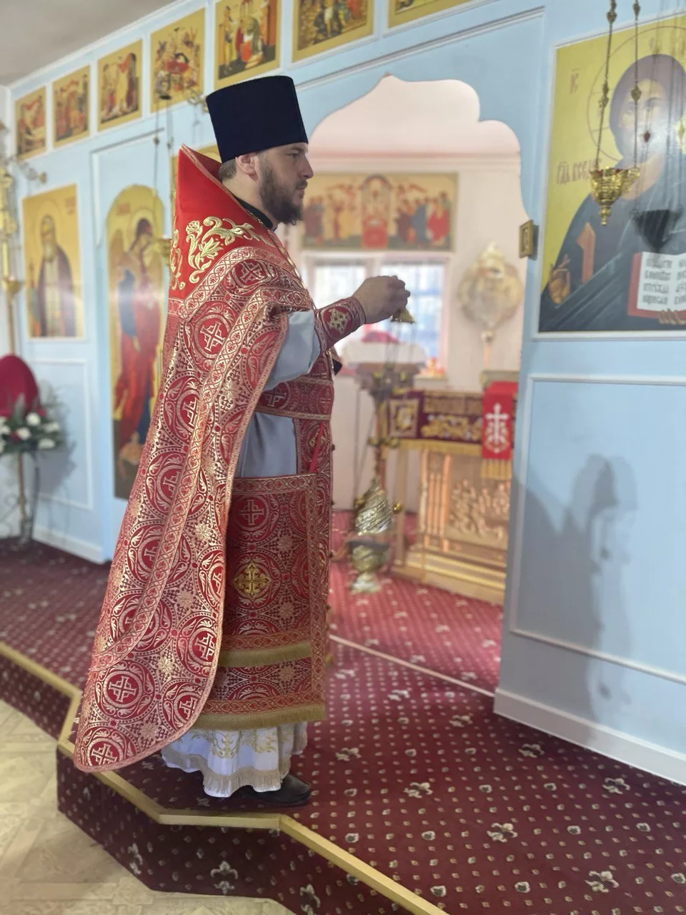 Светлая Седмица: крестные ходы и раздача артоса