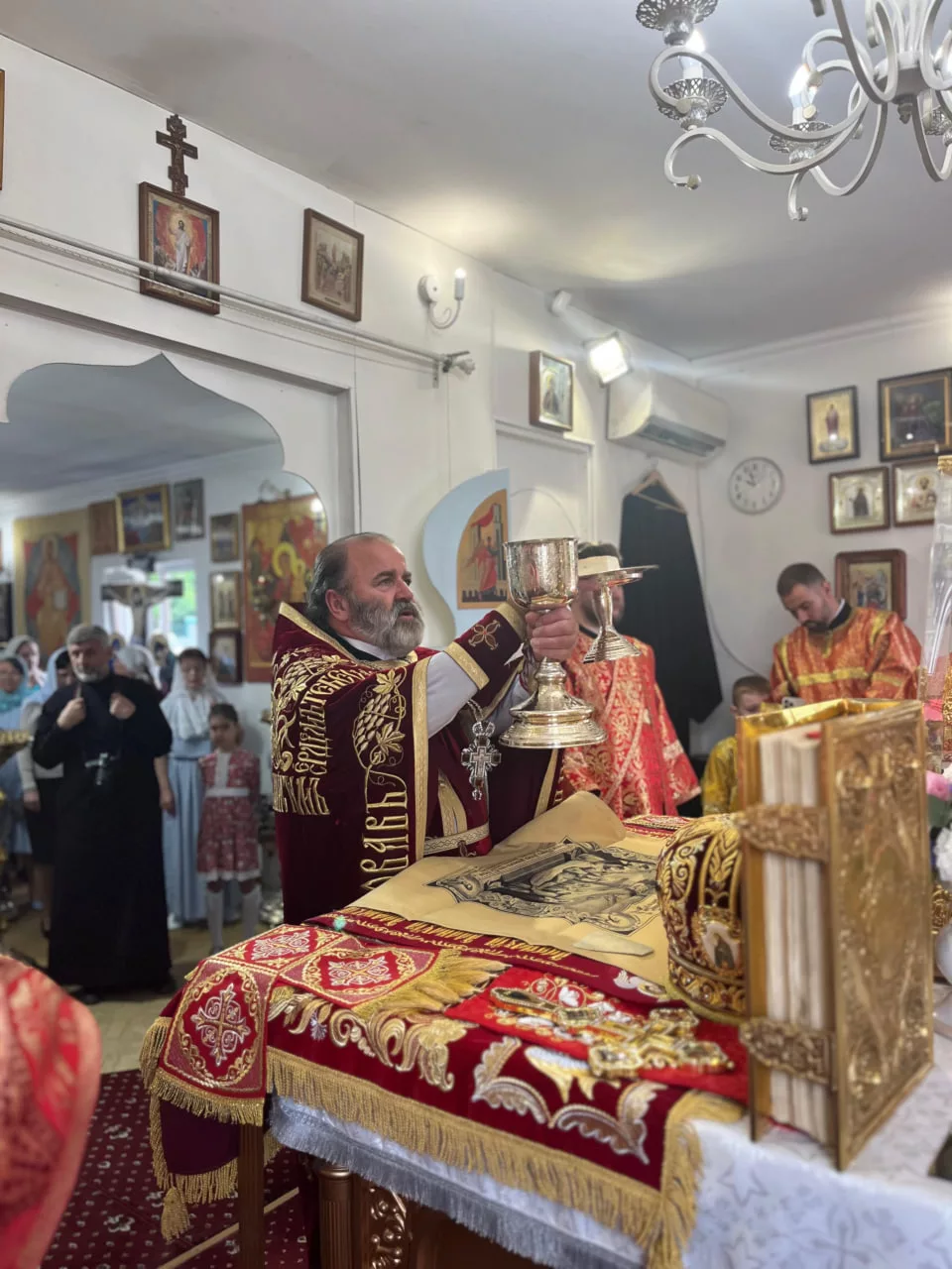 Престольный праздник храма в честь иконы Божией Матери "Неупиваемая Чаша" (18.05.2025)