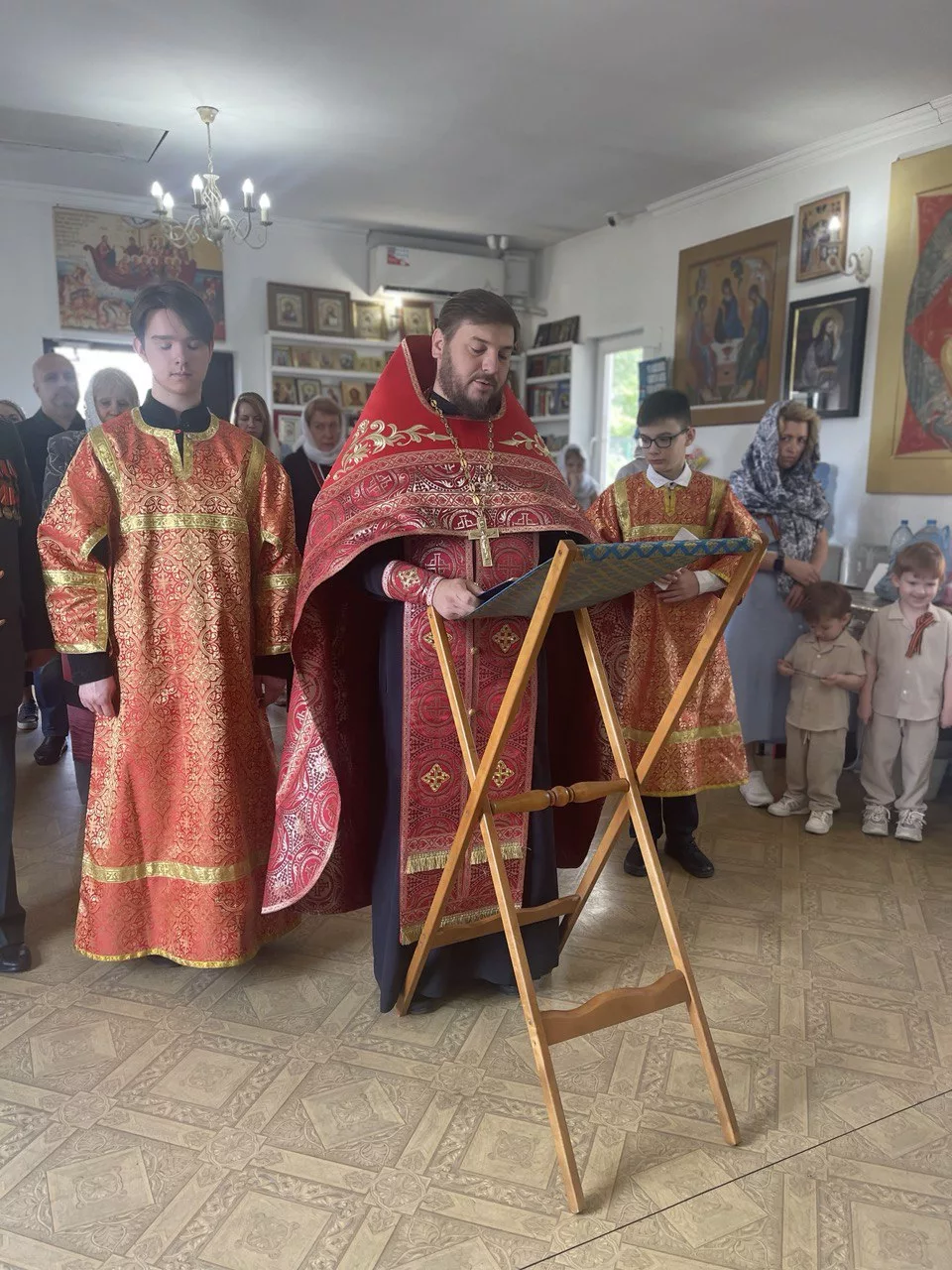 Благодарственный молебен в День Победы (09.05.2025)
