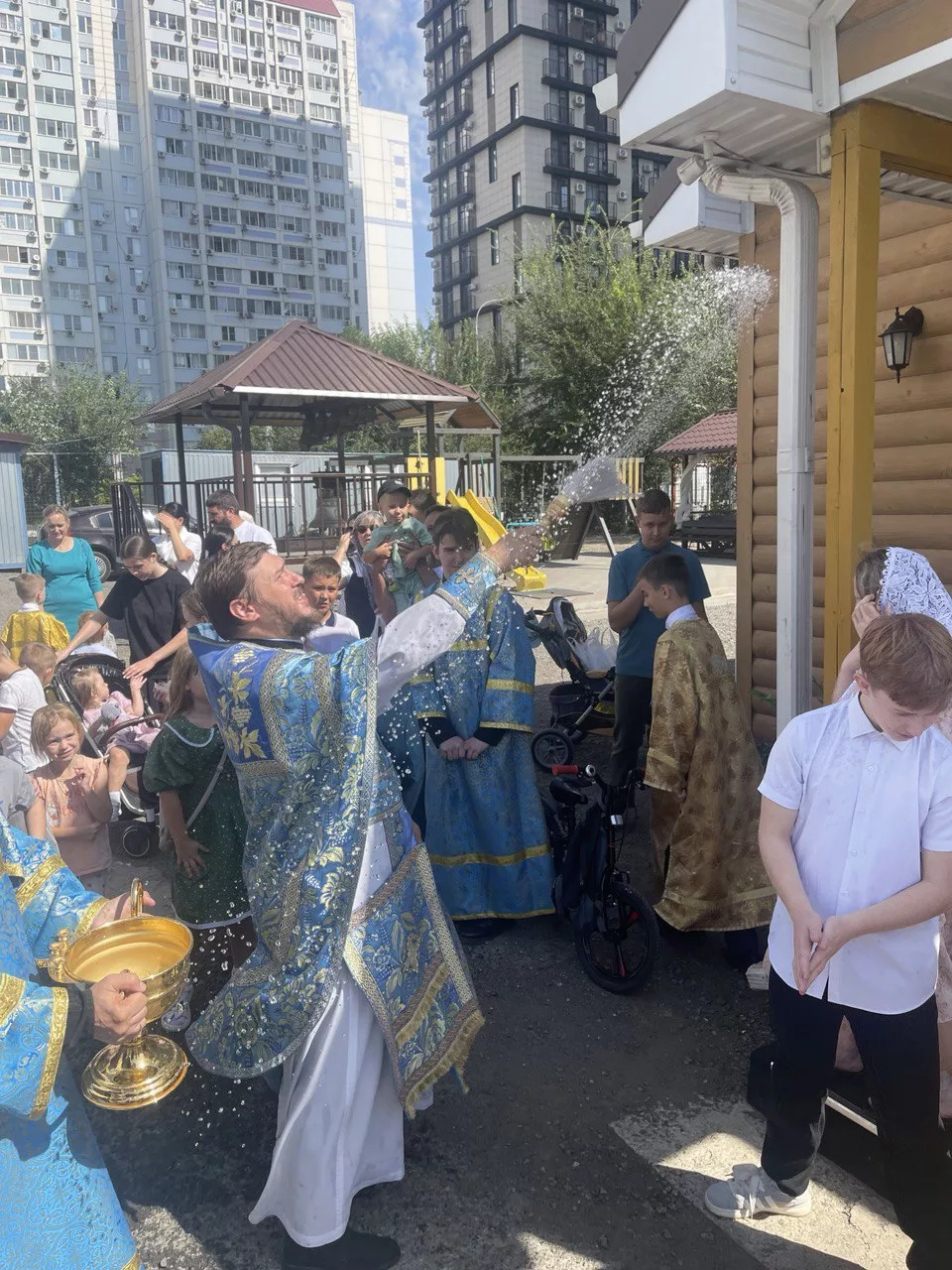 Литургия (31.08.2025). Икона Божией Матери «Всецарица» и молебен на начало учебного года