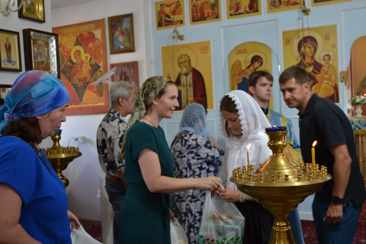 Литургия (31.08.2025). Икона Божией Матери «Всецарица» и молебен на начало учебного года