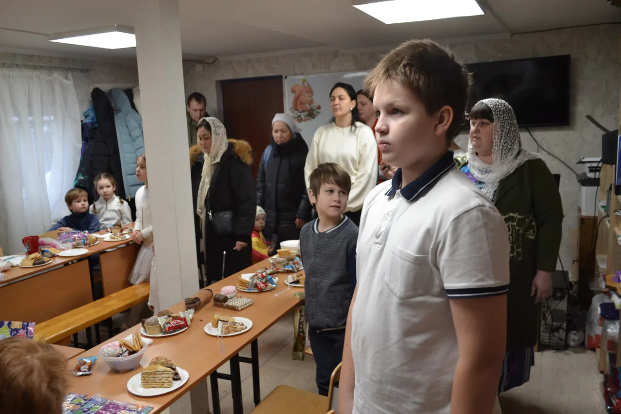 Рождественское поздравление от воспитанников воскресной школы (11.01.2026)