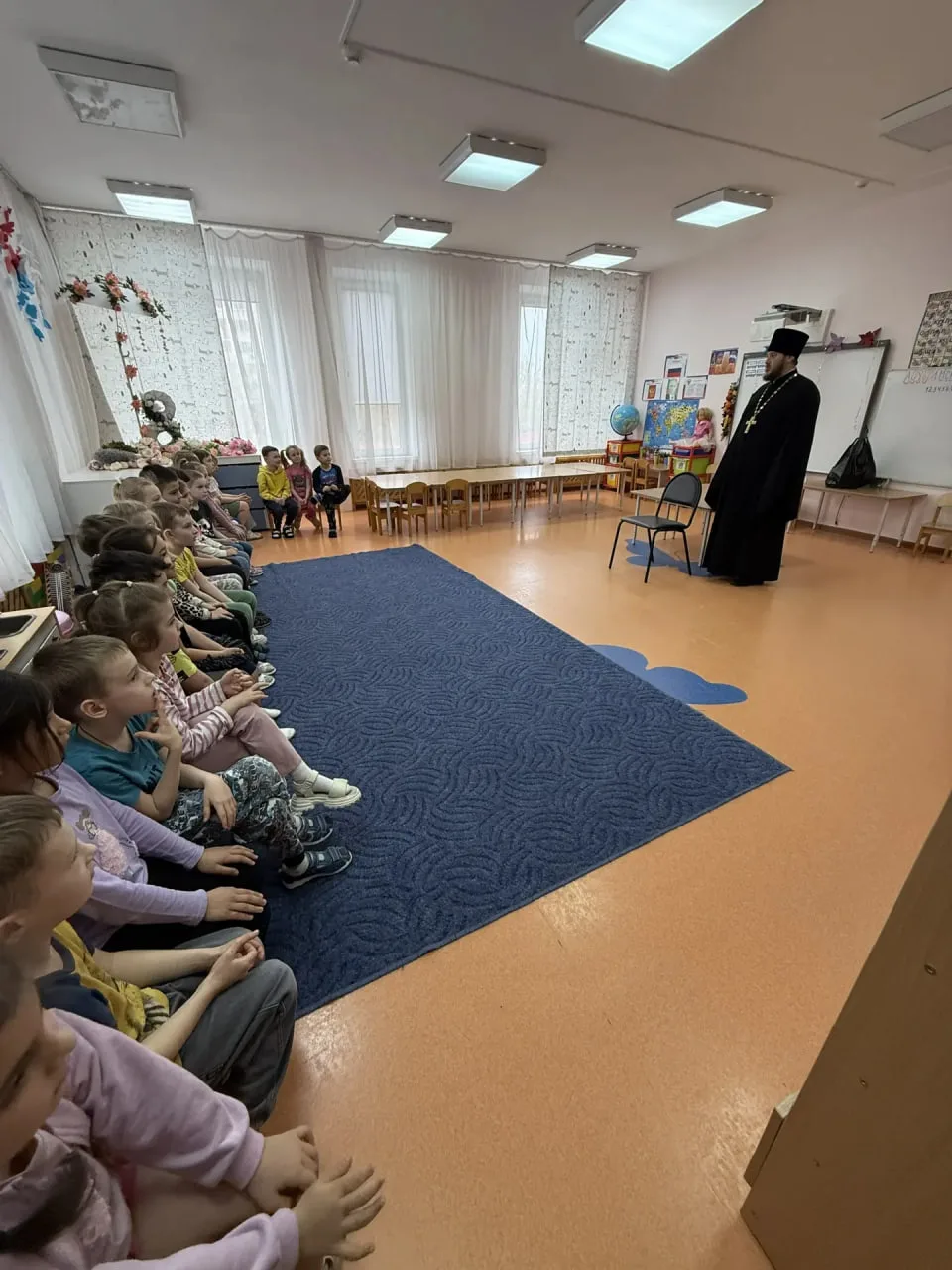 Настоятель храма «Неупиваемая Чаша» посетил Детский сад № 12 (15.04.26)