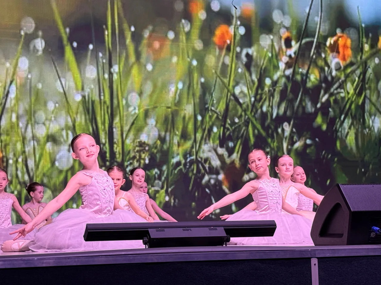 Настоятель храма "Неупиваемая Чаша" посетил праздничный пасхальный концерт в школе №115